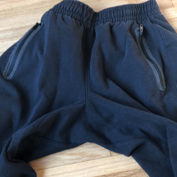 Old Navy - $6 - Picture 4 of 8